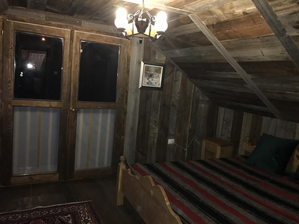 Chalet Ro Peştera Esterno foto